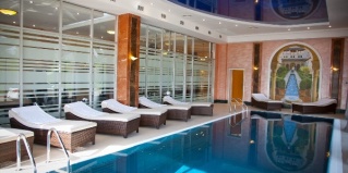 Шымкент: Отель Kainar