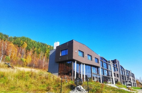 Листвянка: Отель Baikal Hill Residence