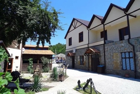 Возрождение: Отель Рафаэль