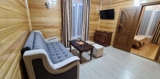 Архыз: Гостевой дом Сосновый бор