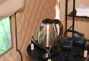 Глэмпинг Малина Коса в Калининградской области