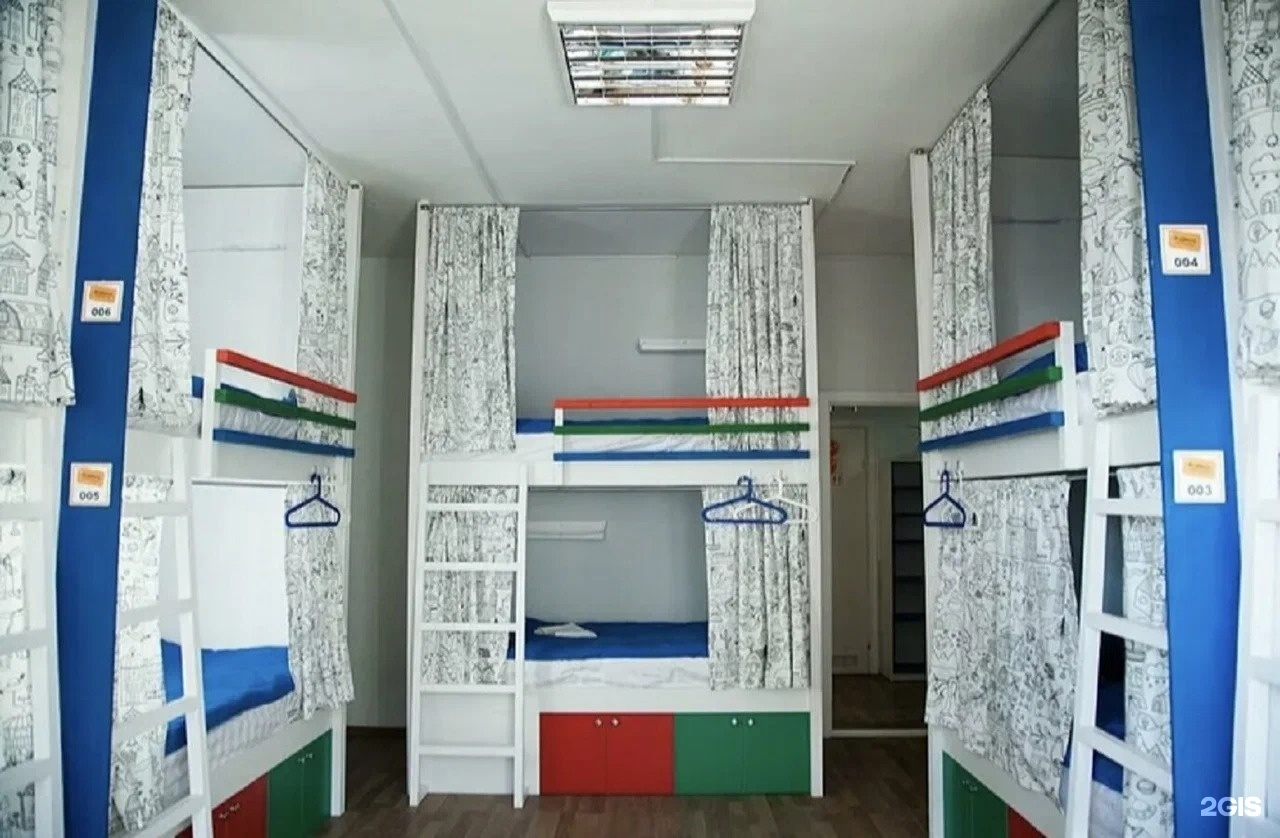 Хостел Семья