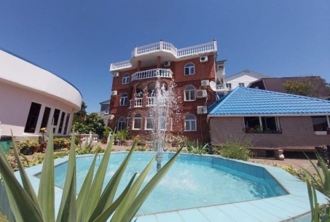 Лоо: Отель GrandLoo