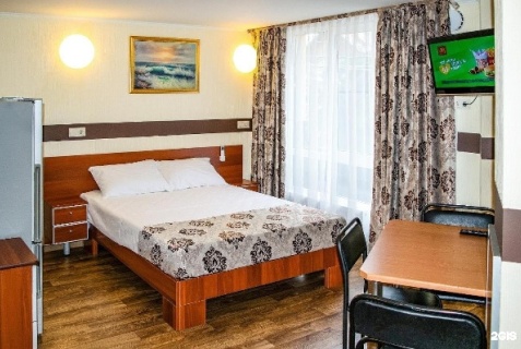 Сочи: Гостевой дом Лермонтова 8