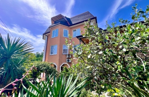 с. Нижнее Учдере: Гостевой дом Каролина