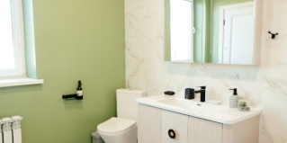 Карлушка: Апартаменты У Аэропорта