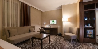 Актау: Отель Holiday Inn Aktau-City Centre