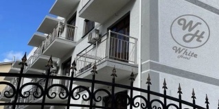 Витязево: Коттедж White Hotel