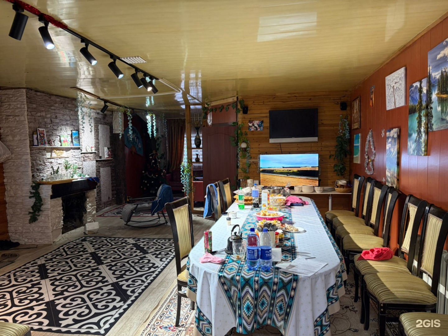 Тау House