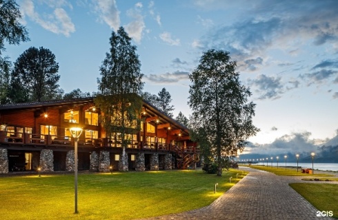 с. Иогач: Отель Altay Village Teletskoe