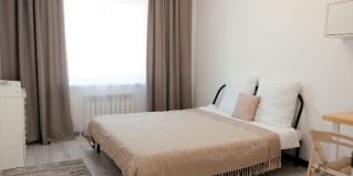 Карлушка: Апартаменты У Аэропорта