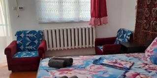 Гагра: Гостевой дом Уют