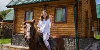 Верх-Ики: Апартаменты Гора u дачи