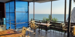 Лоо: Гостевой дом Ираида