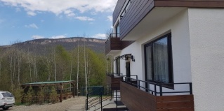 Даховская: Коттедж Вершина