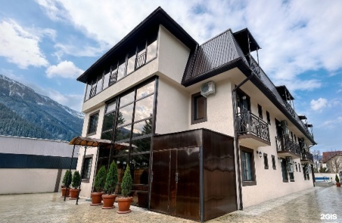 с. Эстосадок: Гостевой дом Айсберг Редэнс