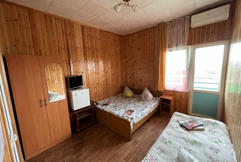 Лоо: Гостевой дом Диана