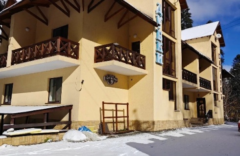 кп. Домбай: Отель Дубки