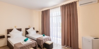 Амзара: Гостевой дом Бриз 55